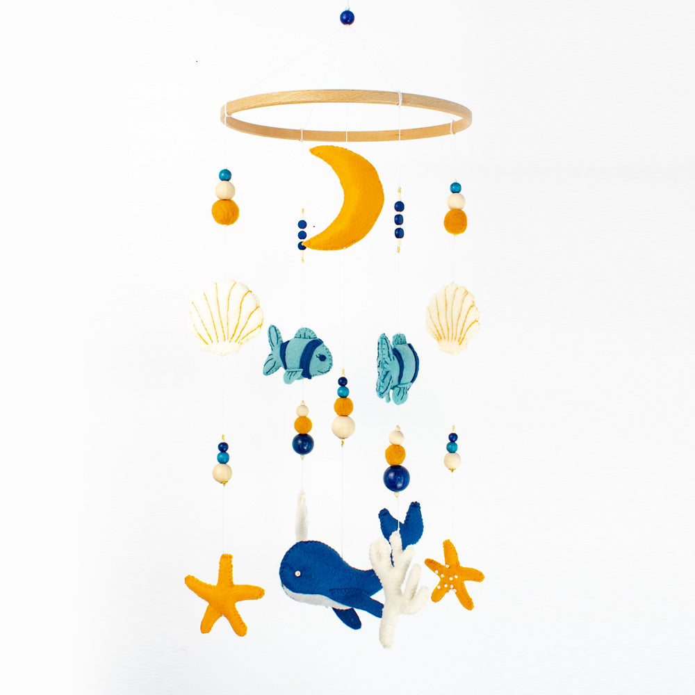 mobile poissons bleus - Tête à modeler